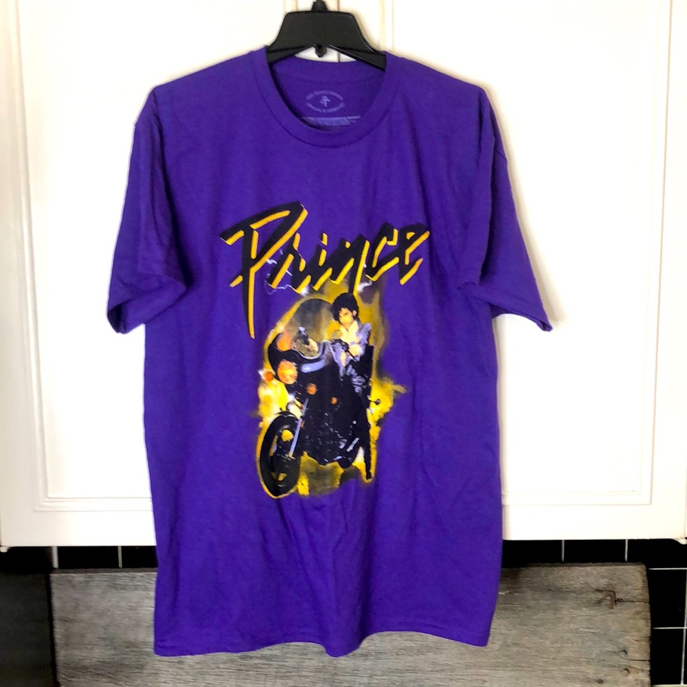 Prince short sleeve T-shirt men’s size L